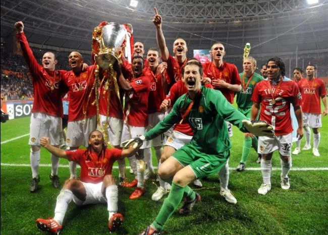 Người chơi trải nghiệm sòng bạc trực tuyến nn88 win trên điện thoại di động